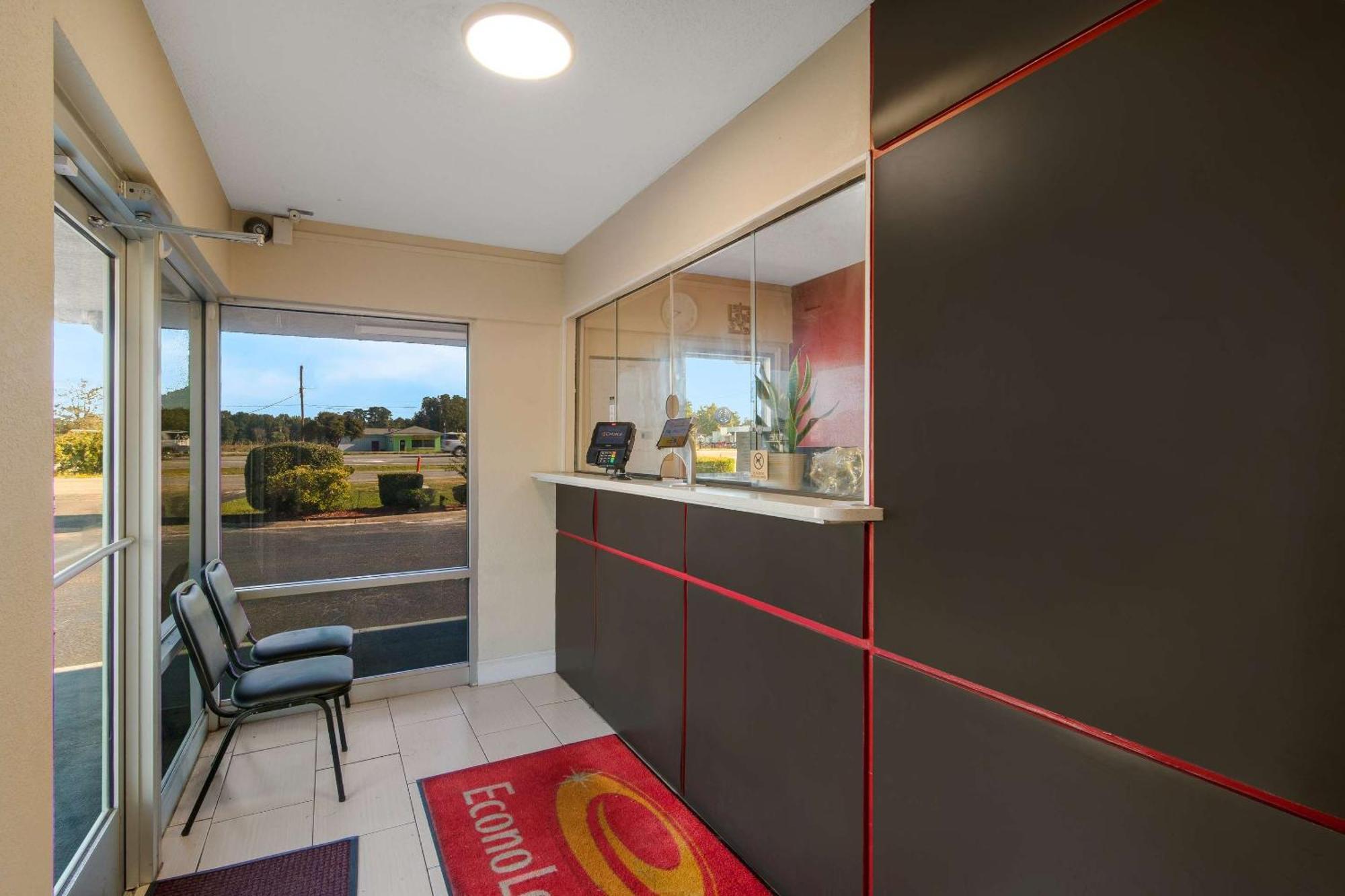 Econo Lodge Goldsboro Hwy 70 Экстерьер фото